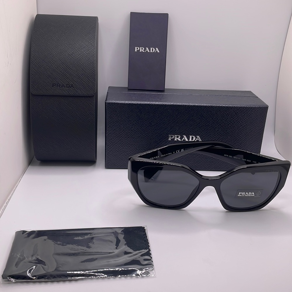 Prada SPR19Z 0PR 19ZS NWT Sunglasses Black New